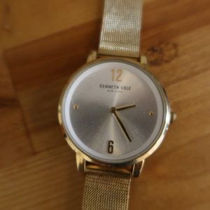 KENNETH COLE Gold mesh watch